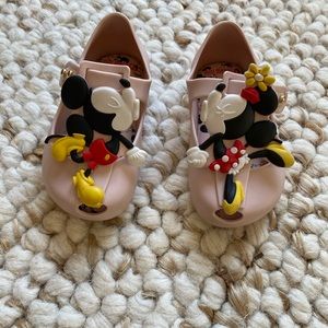 Mini Melissa Kinney and Mickey shoes. 💛